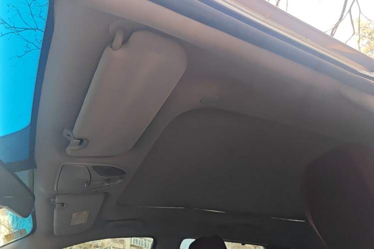 Used Hyundai Santa Fe 2013 2.4L Automatic Two-Wheel Drive Smart Version