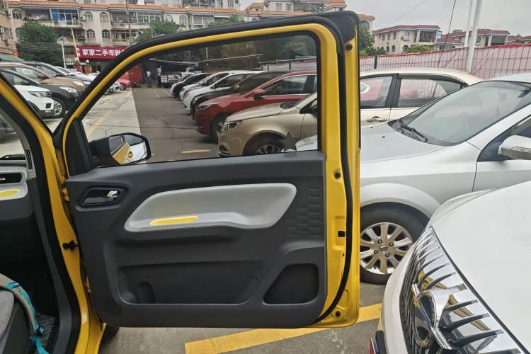 Used Wuling Hongguang MINIEV 2021 Macaron Premium Model – Lithium Iron Phosphate
