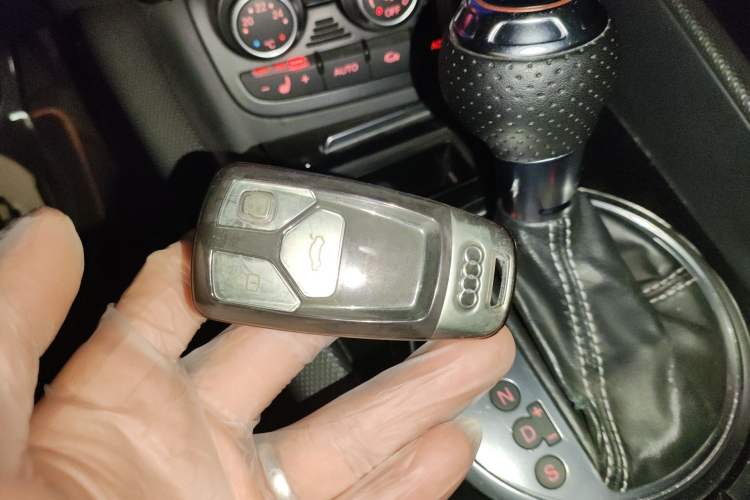 Used Audi TTS 2011 TTS Coupe 2.0TFSI quattro Vehicle Key