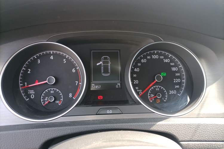 Used Volkswagen Golf 2015 1.6L Automatic Comfort Model Instrument Cluster