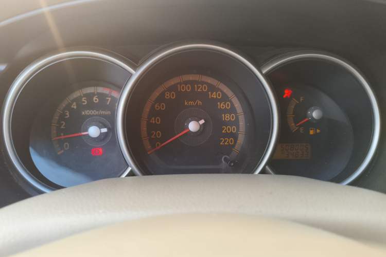 Used Nissan Geniss 2006 1.8L Automatic Standard Edition Instrument Cluster