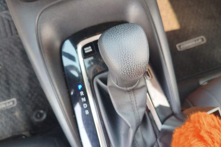 Used Toyota Corolla 2021 Dual-Motor 1.8L E-CVT Elite Edition