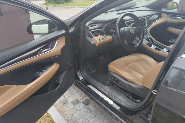 Used Buick LaCrosse 2018 20T Luxury Model
