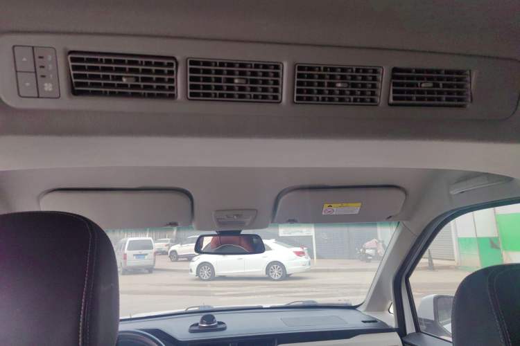 Used Wuling Hongguang PLUS 2019 1.5T Manual Luxury 7-Seater
