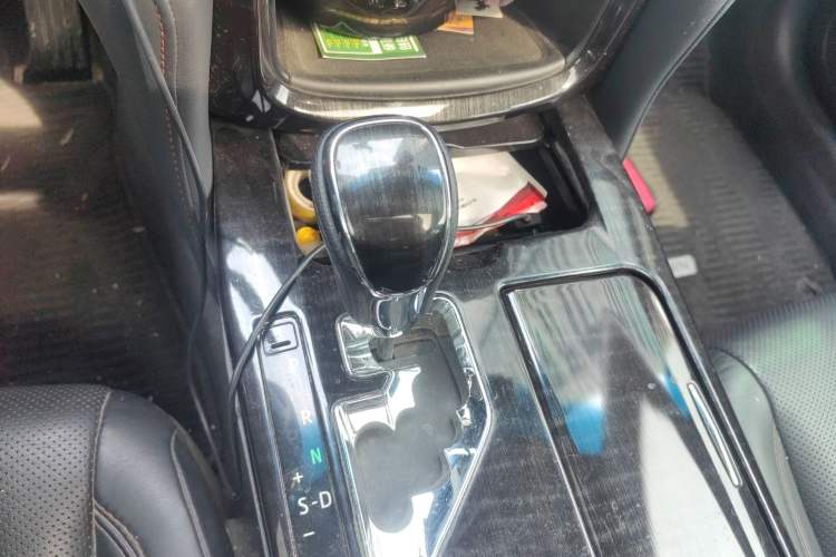 Used Toyota Crown 2015 2.5L Smart Edition Gear Lever