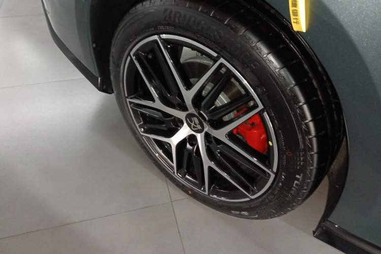 Used BYD Han L 2025 DM-p Four-Wheel-Drive LiDAR Flagship Model
