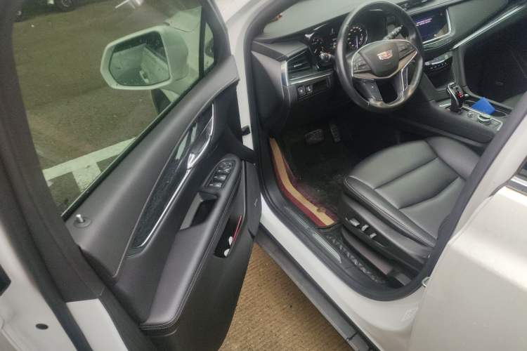 Used Cadillac XT5 2021 2.0T Two-Wheel Drive Luxury Version Driver Seat