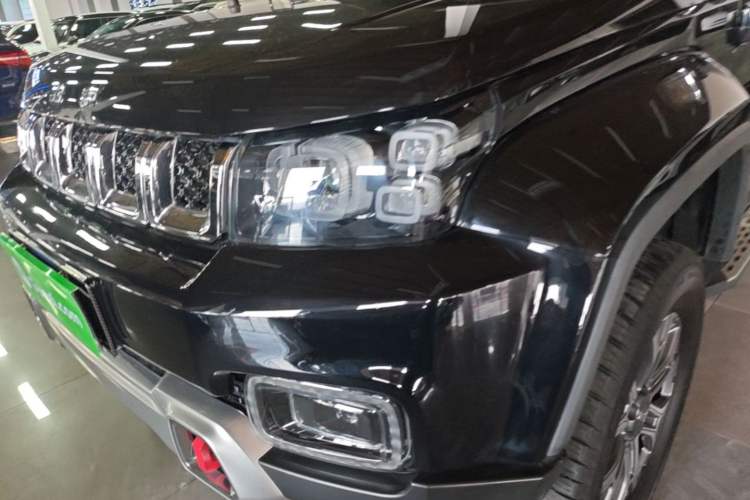 Used BAIC Off-Road BJ40 2023 2.0T Automatic Four-Wheel Drive Urban Hunter Edition Chivalrous Type Left Front Headlight