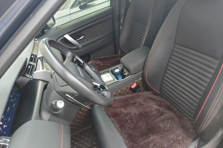 Used Land Rover Discovery Sport 2021 249 PS R-Dynamic S Performance Edition Left Front Seat