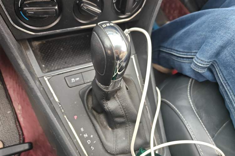 Used Volkswagen Gran Lavida 2015 230TSI DSG Comfort Edition
