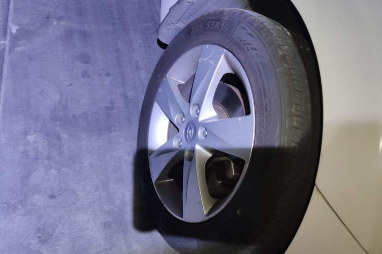 Used Hyundai Elantra (5th Generation / Langdong) 2013 1.6L Automatic Luxury Model
