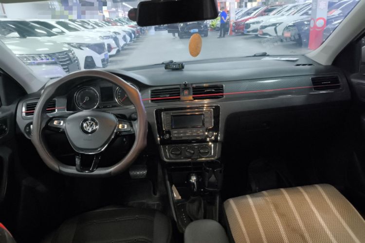 Used Volkswagen Santana 2017 Haval H9 1.6L Automatic Comfort Edition
