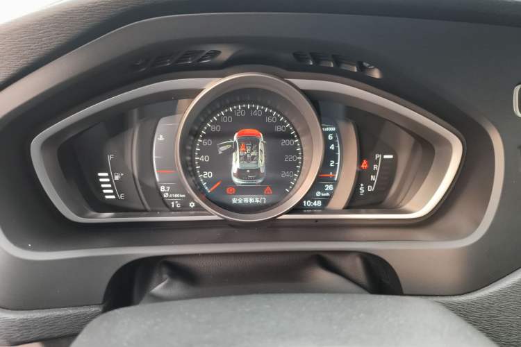 Used Volvo V40 2017 T3 Zhiya Edition
