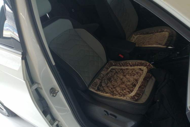 Used Volkswagen Tayron 2023 280TSI Two-Wheel-Drive Luxury Plus Advanced Version
