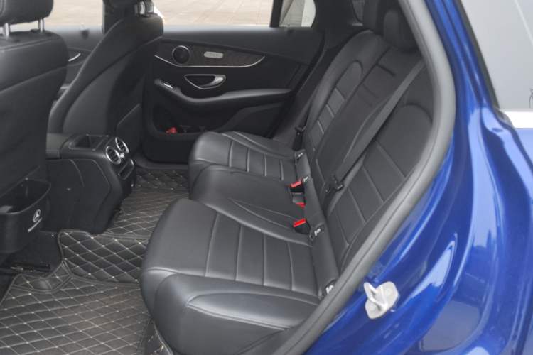 Used Mercedes-Benz GLC 2020 Facelift GLC 260 L 4MATIC Luxury Edition
