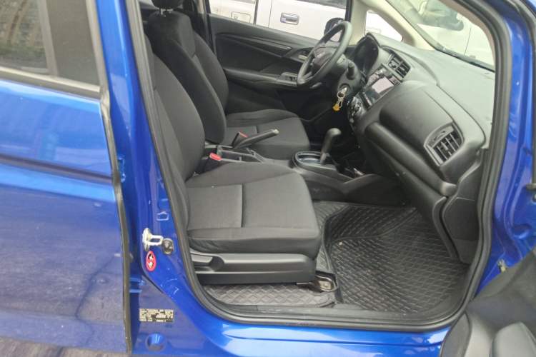 Used Honda Fit 2018 1.5L CVT Comfort Sunroof Version Right Front Seat