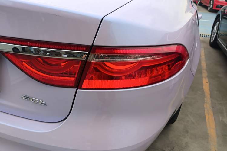 Used Jaguar XFL 2018 XFL 2.0T 200PS Luxury Edition Exterior 3