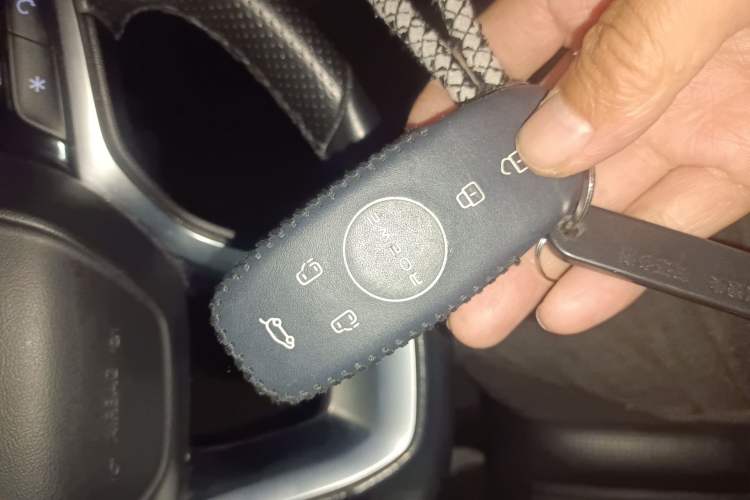 Used Roewe iMAX8 2021 400TGI Supreme Series Prestige Edition
