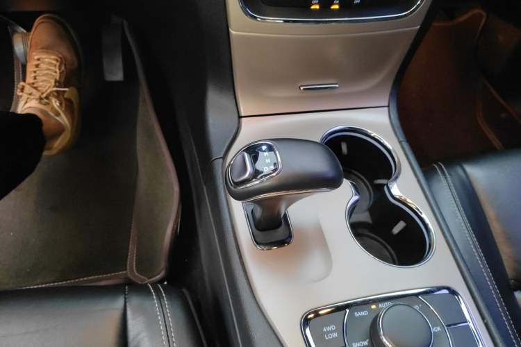 Used Jeep Grand Cherokee 2014 3.0L Comfort Navigation Edition
