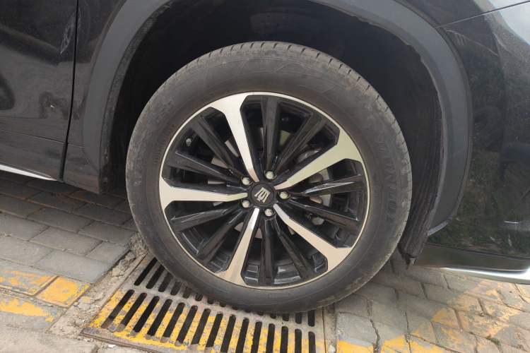 Used Toyota Crown Kluger 2023 2.5L HEV Four-Wheel Drive Flagship Edition Right Front Wheel Hub