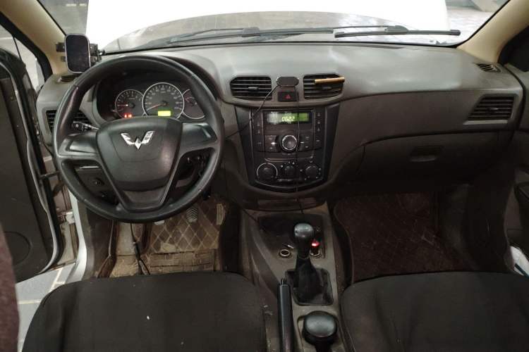 Used Wuling Hongguang 2018 1.2L Classic S Base Model