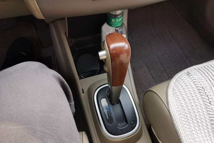 Used Nissan Tiida Sedan 2005 1.6JE AT