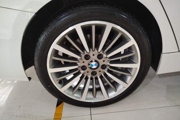 Used BMW 3 Series 2019 320Li Fashion Model
