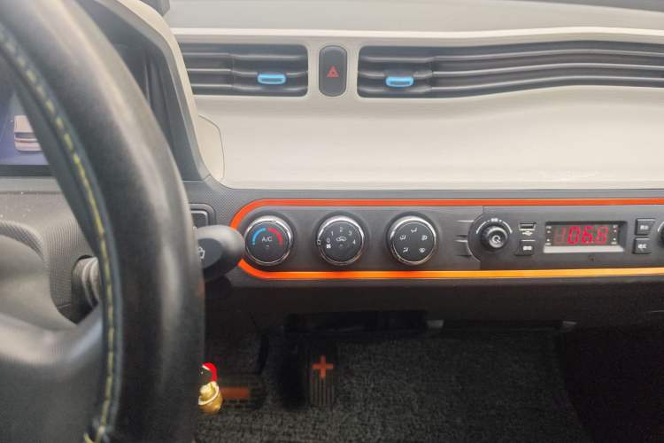 Used Wuling Hongguang MINIEV 2021 Macaron Fashion Edition Lithium-Ion Battery
