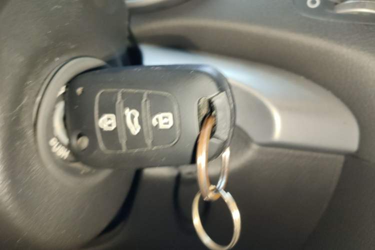 Used Kia Sorento 2013 2.4L 7-Seater Gasoline Comfort Version China IV Standard