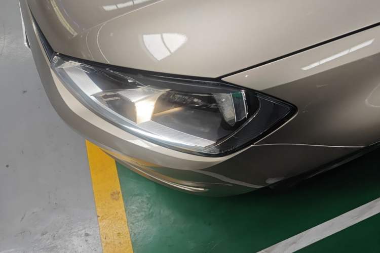 Used Volkswagen Golf 2017 1.6L Automatic Comfort Million-Vehicle Anniversary Edition