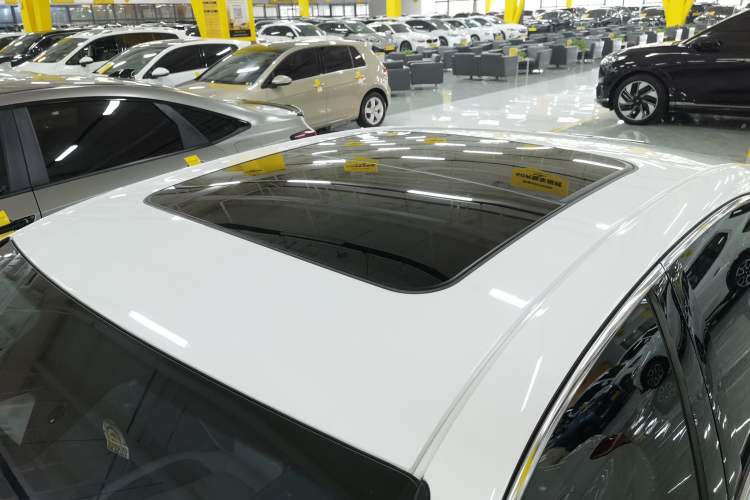 Used Geely Auto Preface 2023 2.0TD Prestige Version Roof