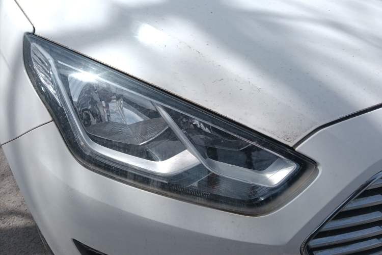 Used Ford Escort 2015 1.5L Manual Fashion Edition