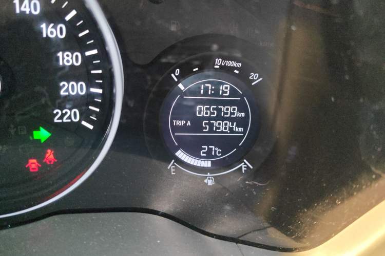 Used Honda Vezel 2017 1.8L CVT Front-Wheel Drive Pioneer Edition
