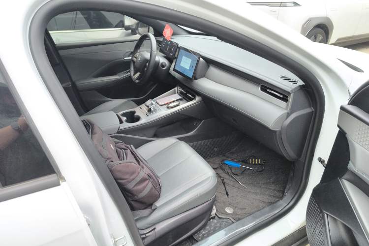 Used BYD Qin PLUS 2025 DM-i Smart Drive 55KM Leading Model