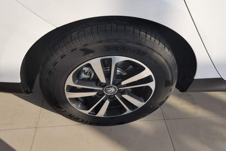 Used BYD Qin PLUS 2025 DM-i Smart Drive 120KM Superior Model
