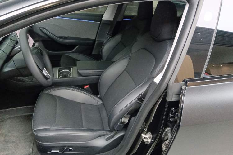 Used Tesla Model 3 2023 Rear-Wheel-Drive Version
