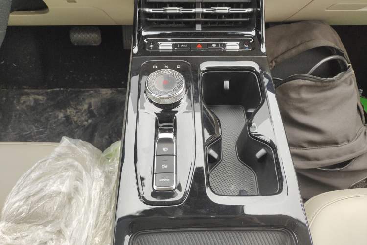 Used Wuling Xingguang 2024 Co-Creation Edition 510 Advanced Model
