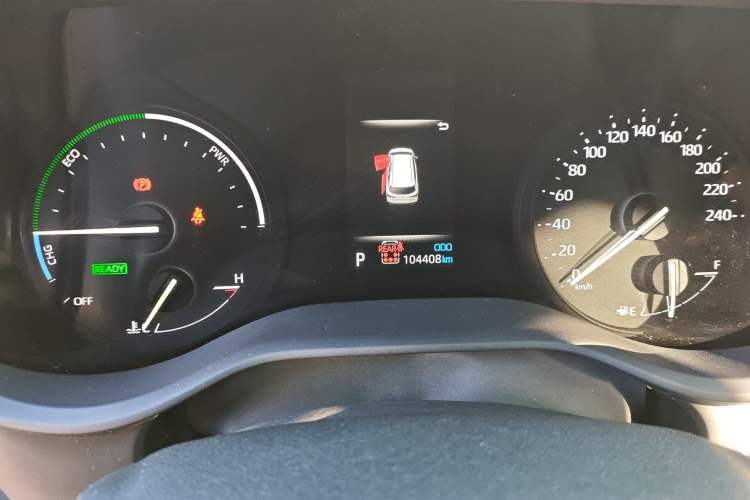 Used Toyota SIENNA 2023 2.5L Hybrid Deluxe Edition Odometer Close Up