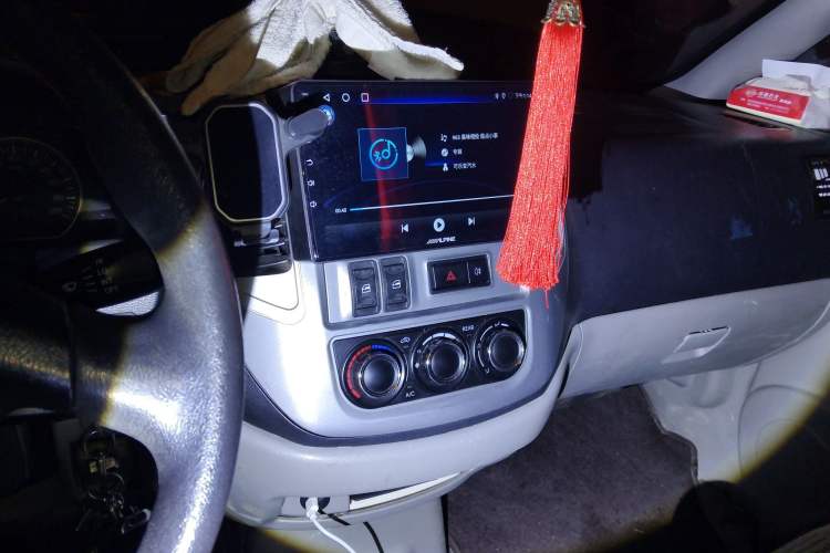 Used FORTHING Lingzhi 2015 M3 1.6L 7-Seater Comfort Model