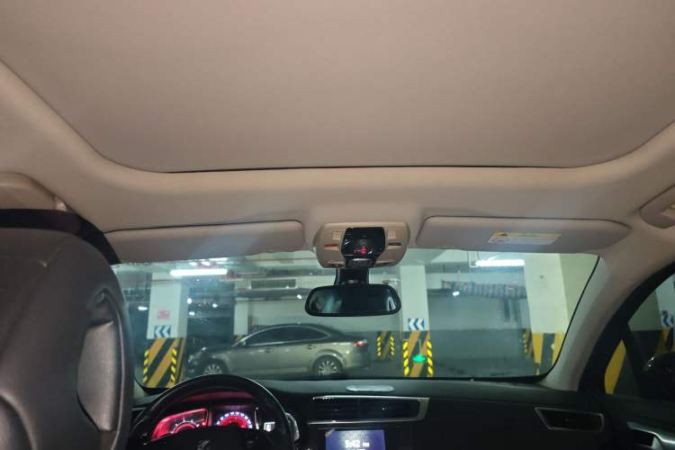 Used DS 6 2016 1.8T Luxury Edition THP200
