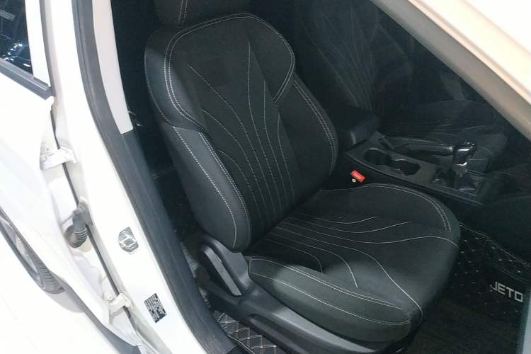 Used JETOUR X70M 2020 1.5T Manual Partner Model
