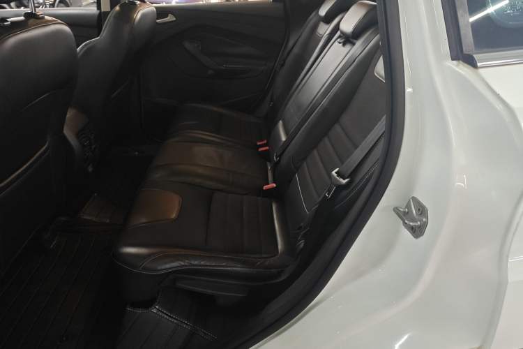 Used Ford Kuga 2013 1.6L GTDi Two-Wheel-Drive Trend Model