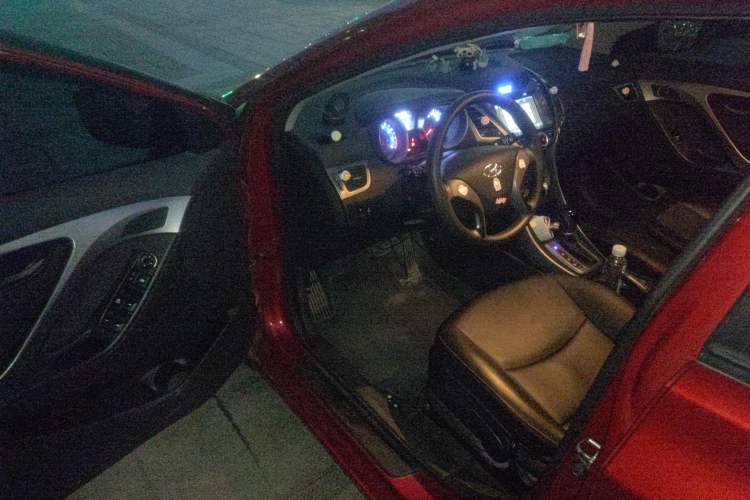 Used Hyundai Elantra (5th Generation / Langdong) 2015 1.6L Automatic Fashion Model Driver Seat