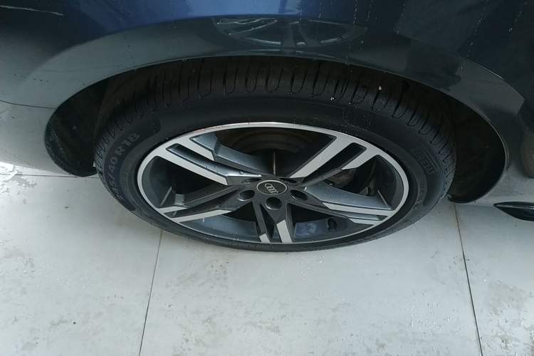 Used Audi A4L 2022 40 TFSI Luxury Dynamic Model
