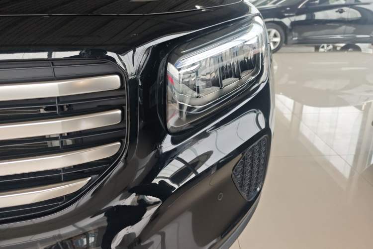 Used Mercedes-Benz GLB 2024 GLB 220 Fashion Model