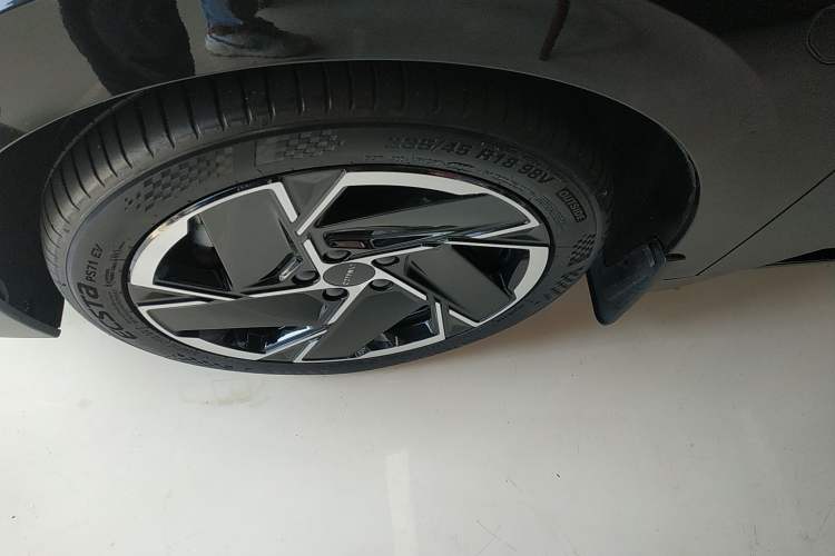 Used Lynk & Co 07 2024 EM-P 126 Long-Range Ultra