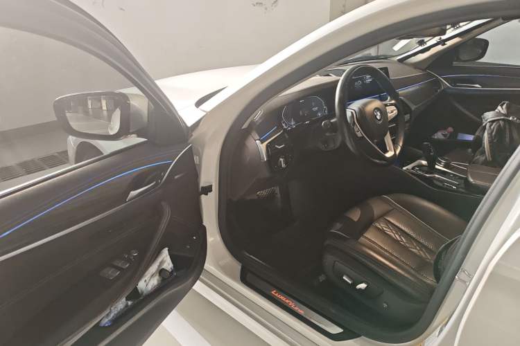 Used BMW 5 Series New Energy 2020 Mileage Upgrade Version 530Le Luxury Package
