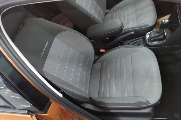 Used Volkswagen Polo 2016 1.6L Cross Polo Automatic