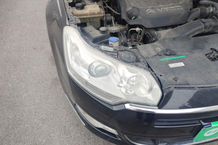 Used Citroen C5 2010 2.3L Automatic Luxury Edition Right Front Headlight