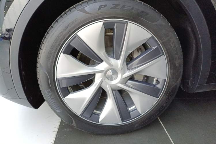 Used Tesla Model Y 2022 Rear-Wheel-Drive Version